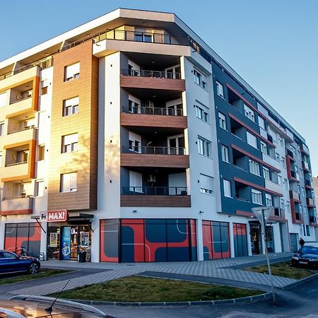 Tik Tak Apartman Subotica Eksteriør bilde